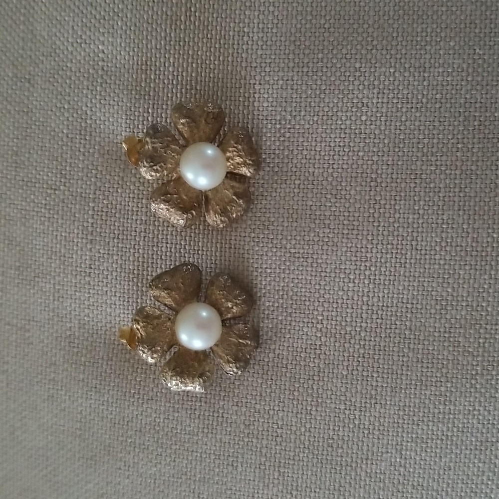 Vintage Flower Earrings